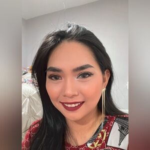 Hi. Im Grace. Check out my pre-loved clothes to help me pay off my other dues.